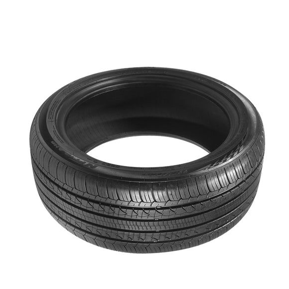 Nexen N'PRIZ AH8 225/45/18 91H Passenger All-Season Tire